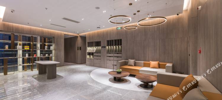 朗丽兹酒店(回龙观东大街地铁站首开LONG街店)图片