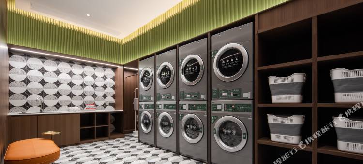 宜必思尚品酒店(三亚湾凤凰机场店)图片