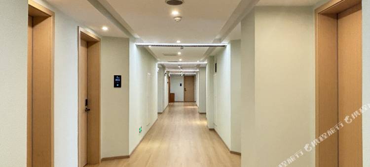 重庆璧山金源湖上大酒店(机电大学店)图片