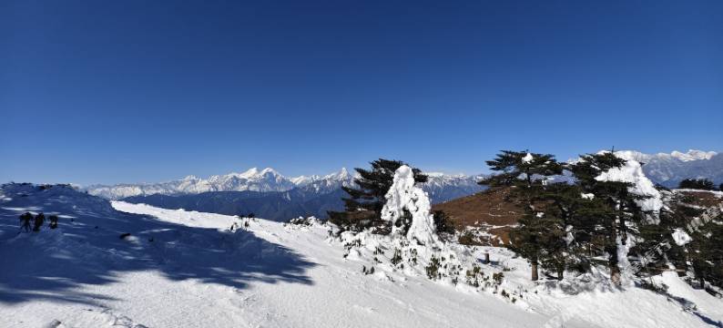 泸定采云居民宿图片