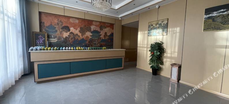 理塘天空之城轻居楼酒店图片