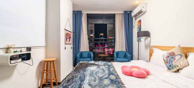 美栖高空江景民宿(重庆解放碑洪崖洞店)图片