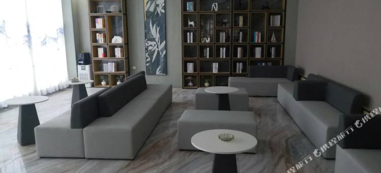 左贡格林豪泰酒店图片