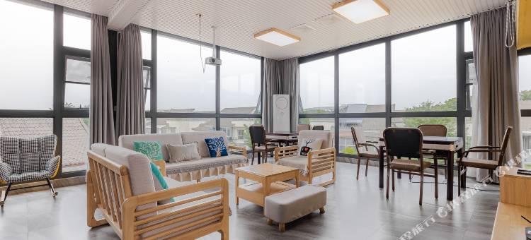 都江堰星语草舍图片