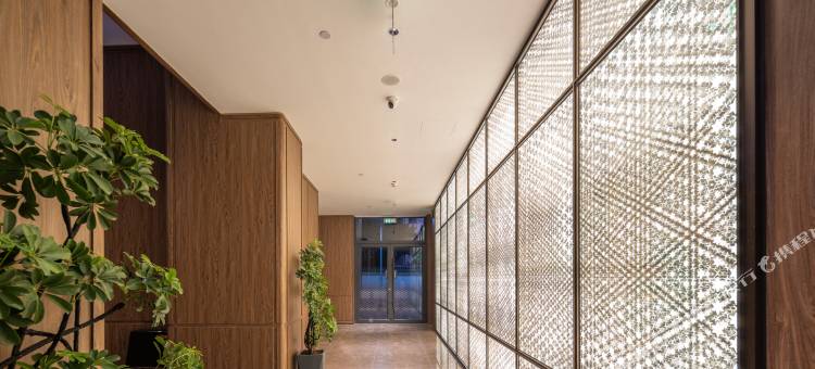 铂悦水晶酒店(火车站联盛九江快乐城店)图片