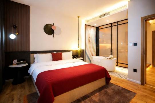 禄劝菲斯轻奢酒店