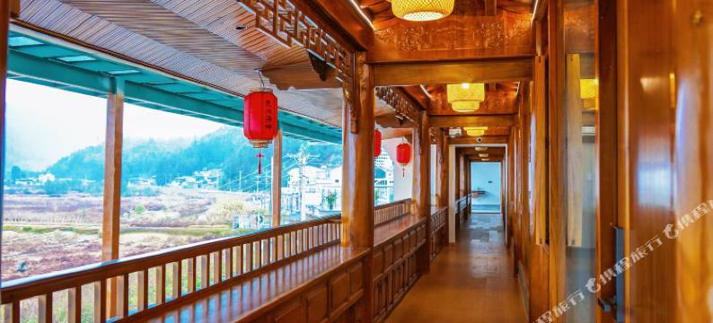 腾冲北海湿地良德海畔温泉民宿图片