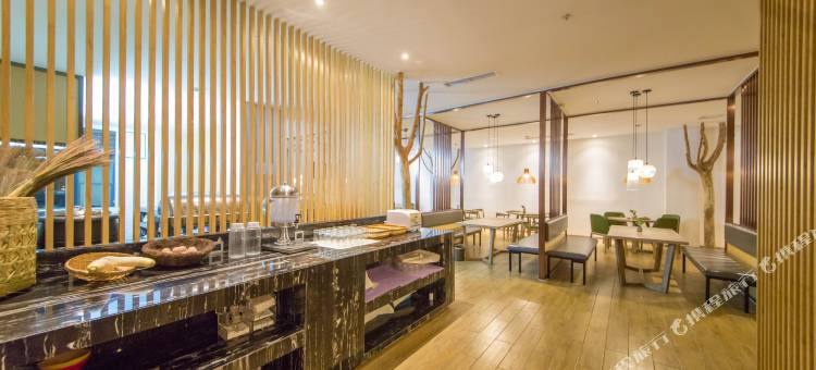 岷山大酒店(九寨沟游客中心店)图片