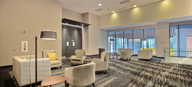 蒙特利尔布罗瑟德万豪万怡酒店(Hotel Courtyard by Marriott Montréal-Brossard)图片