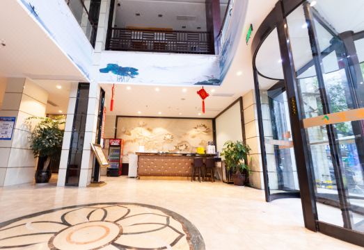 Suining Lianzi Hotel (Suining CBD Pedestrian Street store)Hotel Overview