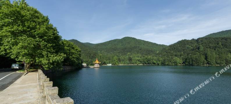 庐山夜雨民宿(庐山牯岭街索道上站台店)图片