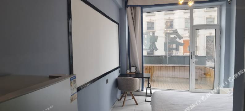 智慧熊酒店(大连火车站中山广场地铁站店)图片