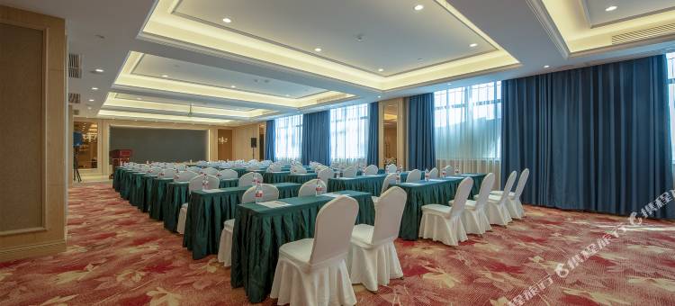 维也纳国际酒店(长沙望城行政中心正荣财富广场店)图片