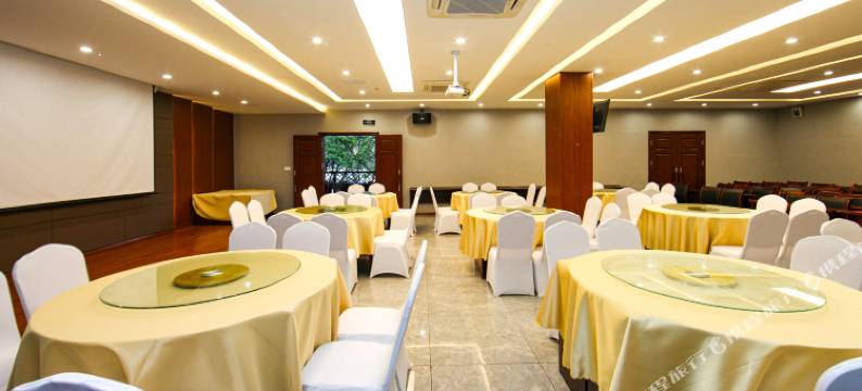 五瑞华廷南山酒店(重庆邮电大学店)图片