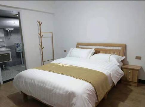 新密魏记农家院(三泉湖景区店)