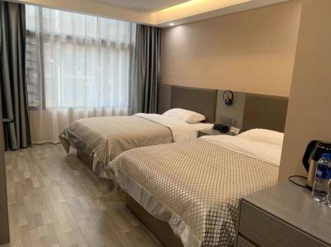 Z+ 泸溪兰格酒店