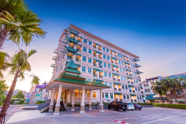 Evergreen Suite HotelOver view