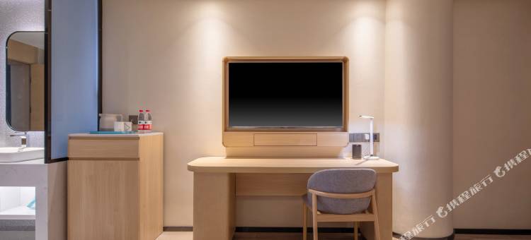 兰欧尚品酒店(青岛金沙滩薛家岛地铁站店)图片