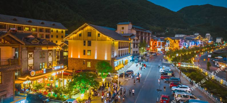 神农架在路上酒店(大九湖坪阡古镇店)图片