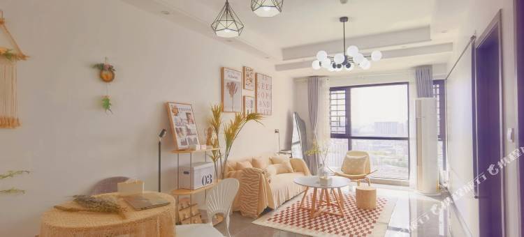 倾城民宿(泰合青年城火车站店)图片