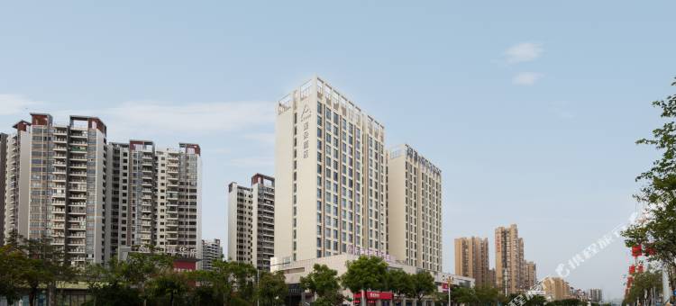 江门华茵广场亚朵酒店图片