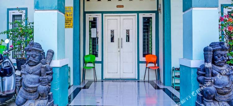 OYO 91731爱丽丝卡特丽亚宾馆 Shariah(OYO 91731 Home Stay Elis Cateliya Syariah)图片