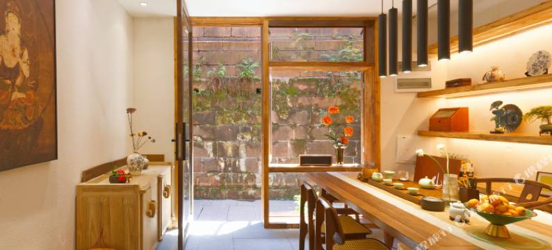 凤凰古城山也江景民宿图片