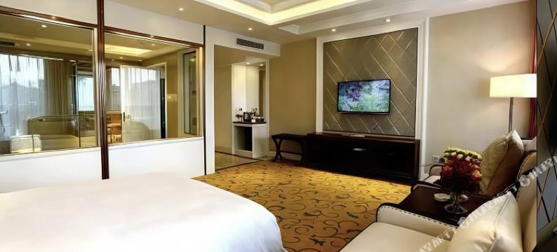 合作香巴拉大酒店图片