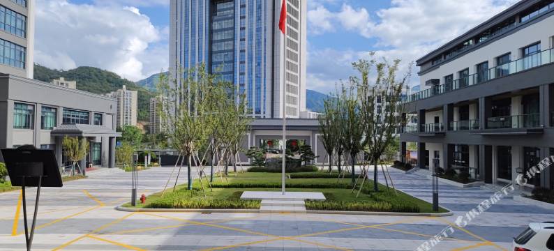 磐安红庭学府酒店图片