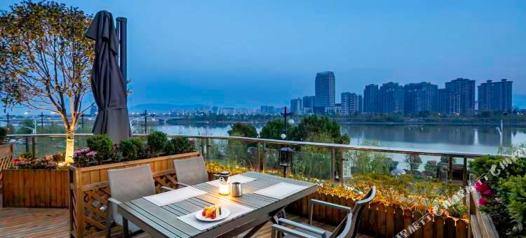 沐云阁酒店(天汉湿地公园店)图片