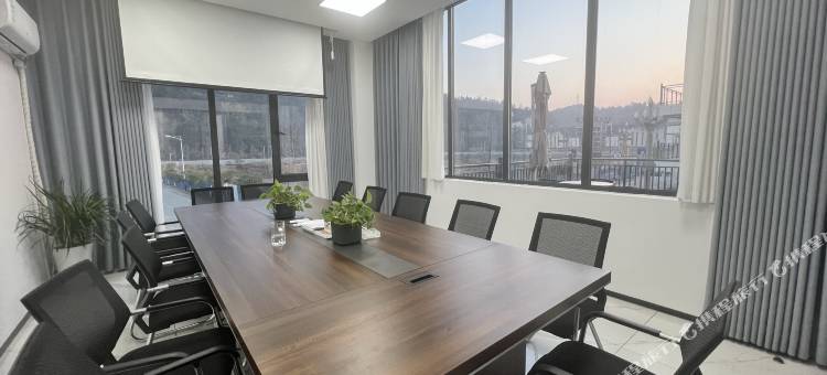 云泊江湾酒店图片