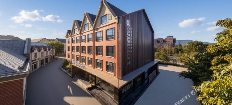 腾冲东湖温泉康养B座酒店(东湖公园店)图片