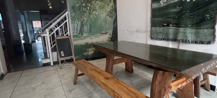 曲靖青苹果商务宾馆(南城门店)图片