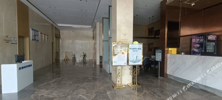 亚信电竞酒店(新高安二中高安汽车站店)图片