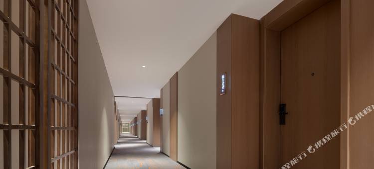 舒泊瑞斯酒店(独库公路乔尔玛店)图片
