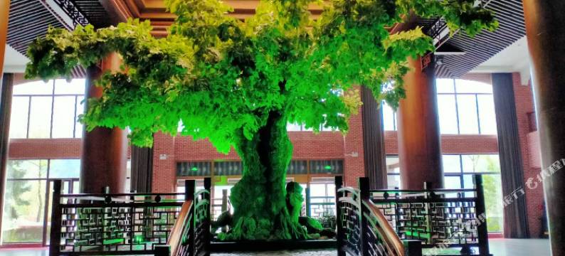 青峰峡悦豪假日酒店图片