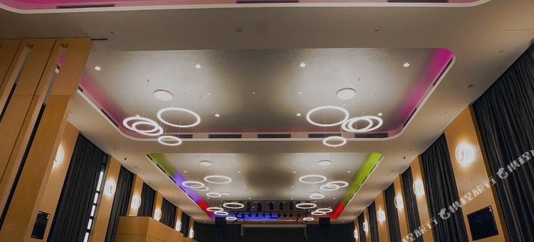 TSR海滨酒店(Tsr Seafront Hotel)图片