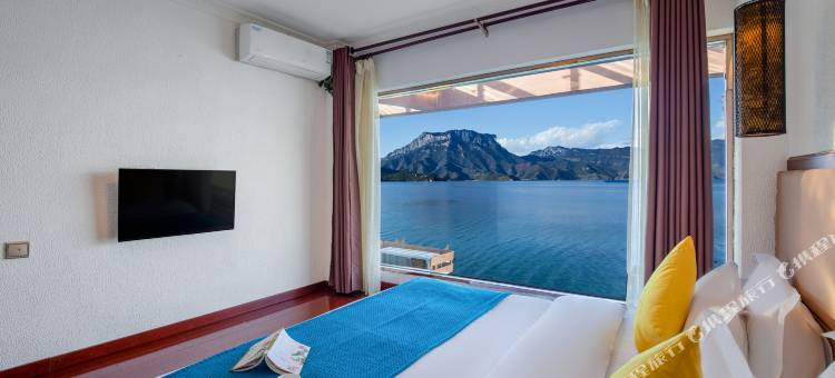 泸沽湖海境酒店图片