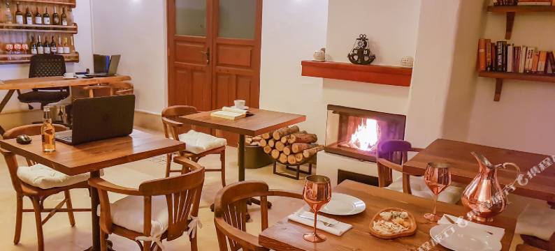 雷贝蒂科酒店(Rebetiko Hotel)图片