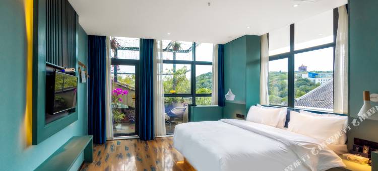 绵阳艾迪尔酒店(芙蓉汉城富乐山公园店)图片