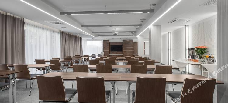 罗扎尼加伊酒店 - Destigo酒店(Hotel Różany Gaj - Destigo Hotels)图片