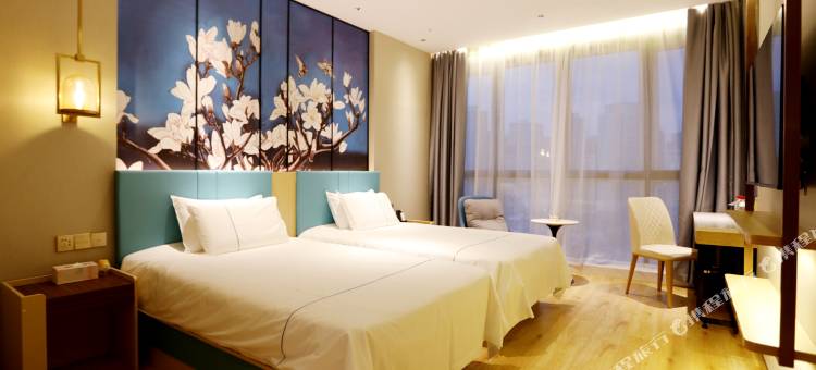 轻住酒店(枣庄西站万达广场店)图片