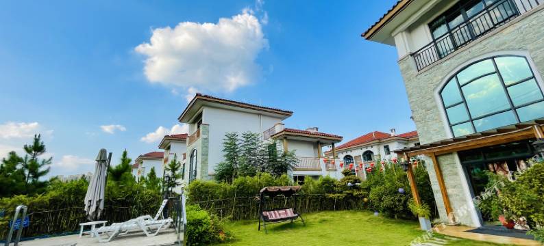 简逸私汤泳池别墅(韶关南华寺店)图片