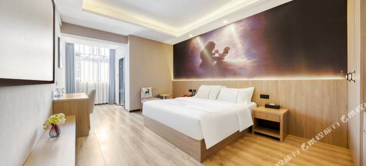 乐善鑫濠影院主题酒店(宜宾高铁西站店)图片