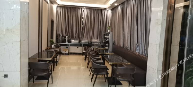 类乌齐星火富氧大酒店图片