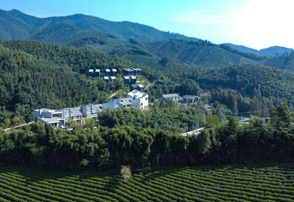 湖州廿舍度假村外景图