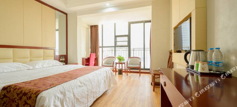 欢乐尚成商务酒店(武汉华侨城欢乐谷店)图片