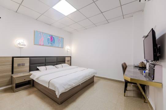 明佳公寓(汕头万达广场店)