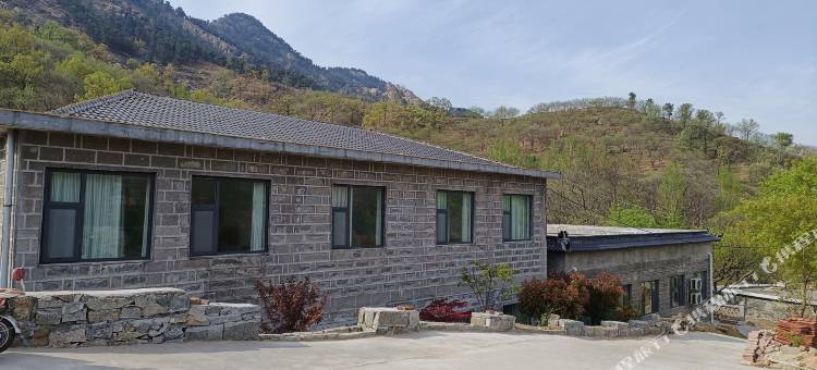平邑金源山舍民宿图片