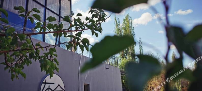 敦煌布舍民宿(鸣沙山月牙泉景区店)图片